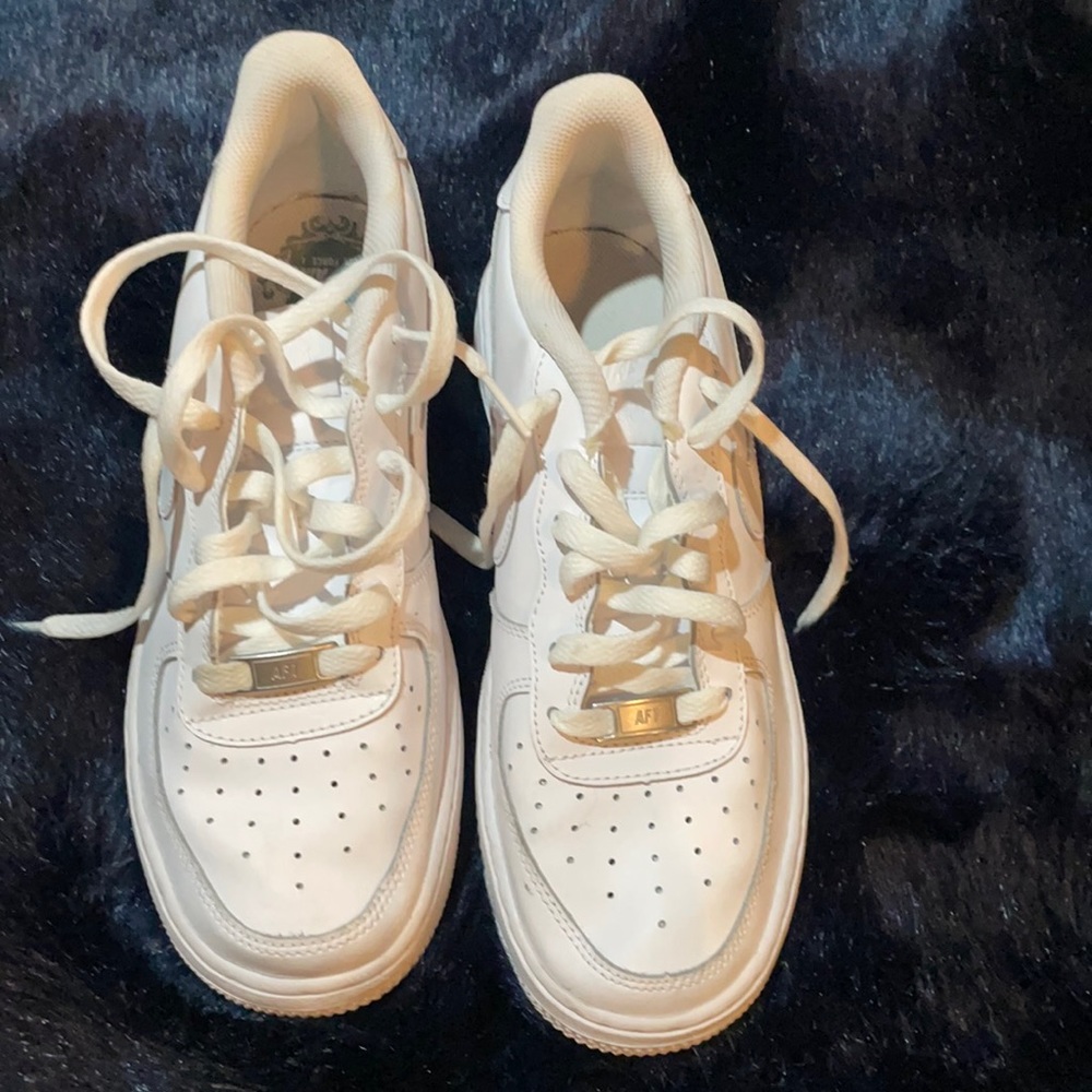 White Nike Air force ones. Youth 7(8.5-9) women’s